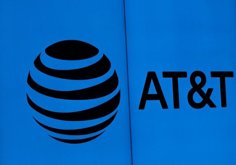 AT&T announces deal to spin off DirecTV into new company owned by… AT&T