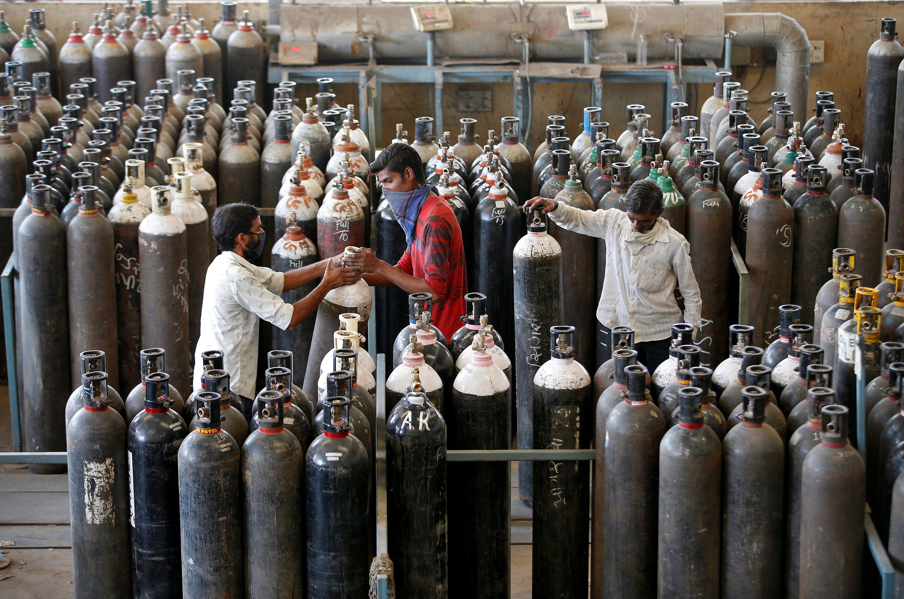 refilling oxygen cylinders