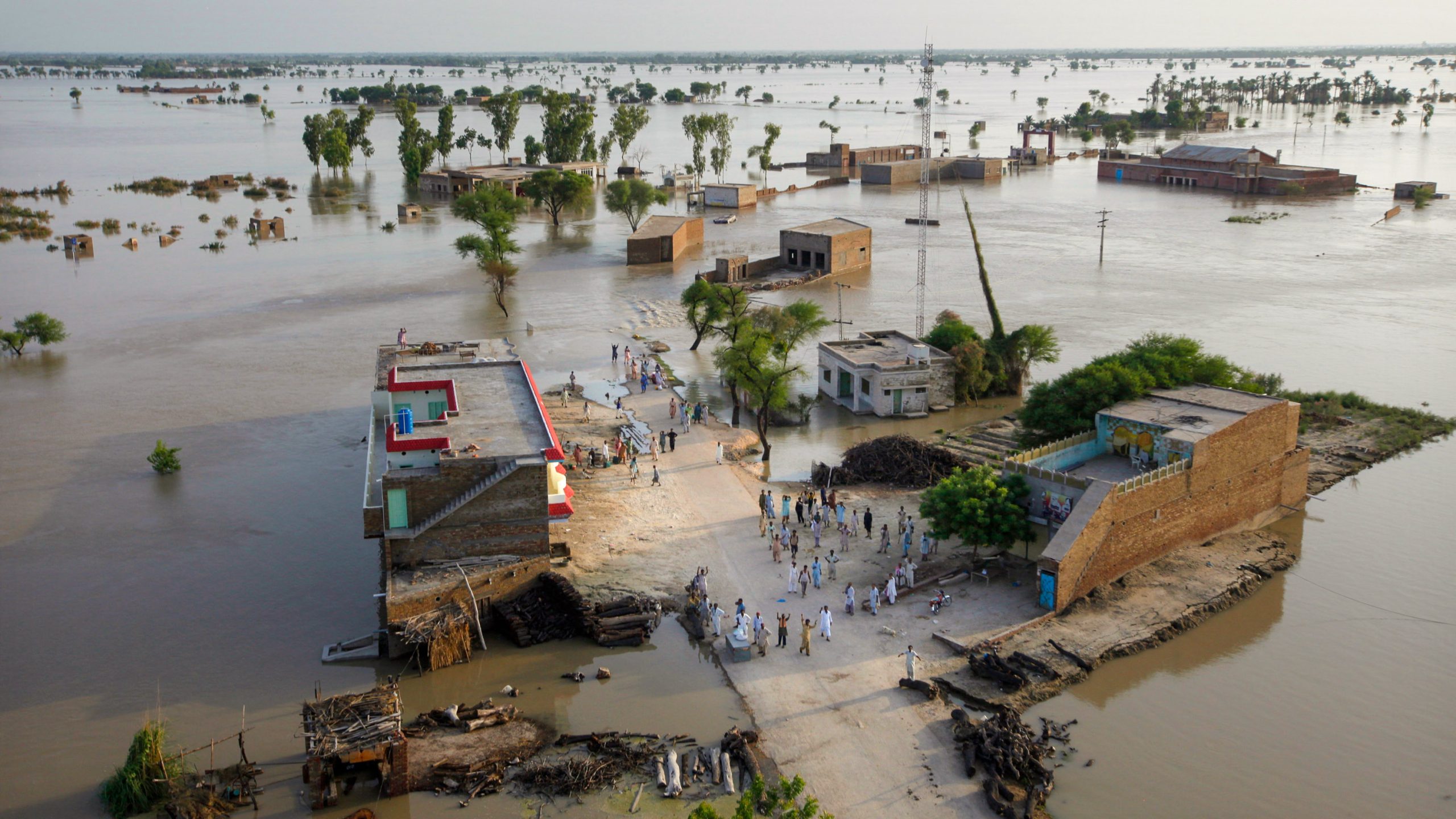 “Fingerprints” of climate change are clear in Pakistan’s devastating ...