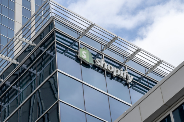 Shopify upgrades fulfillment capabilities