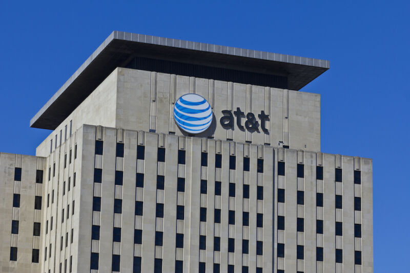 Thousands of AT&T customers in the US infected by new data-stealing malware